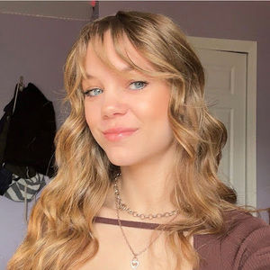 Meet your Posher, Brianna